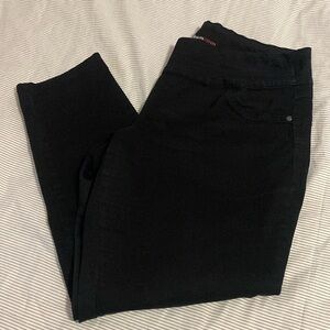 Style & Co pull on black denim pants. Curvy. Skinny leg.